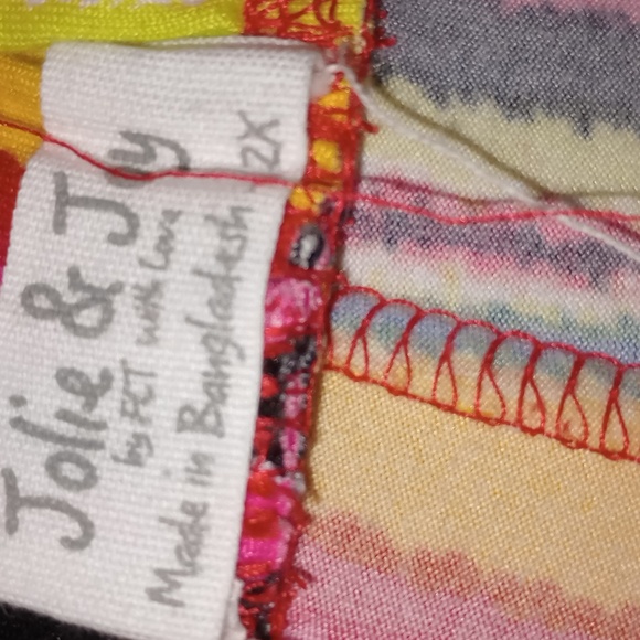 Jolie and joy - Picture 2 of 3